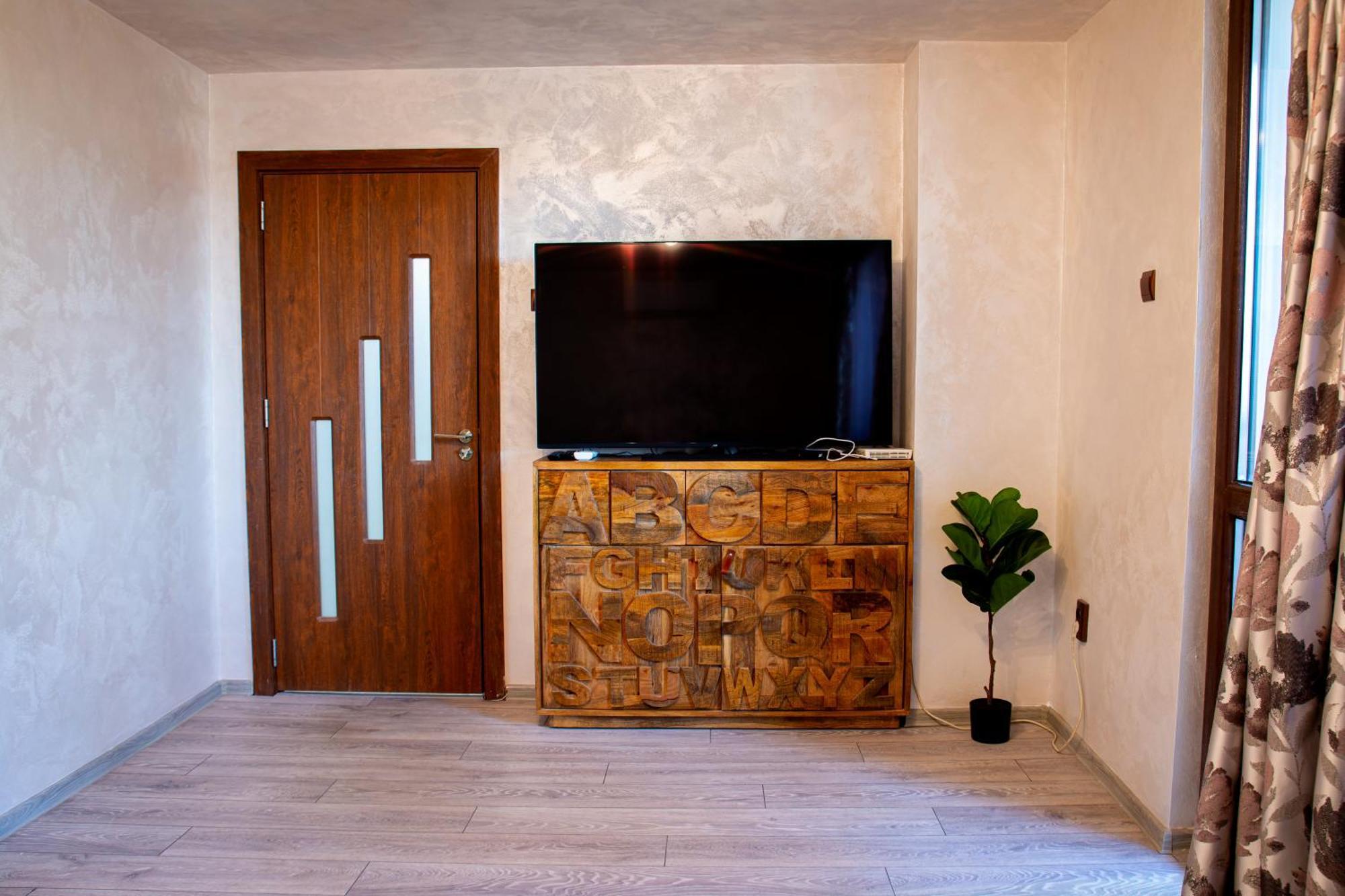 וארנה Light Apartment מראה חיצוני תמונה